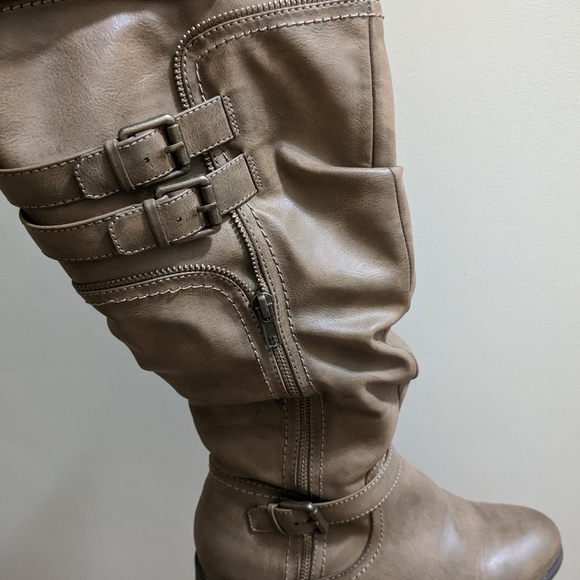 Tall, Slouchy Autumn Boots - Picture 3 of 8
